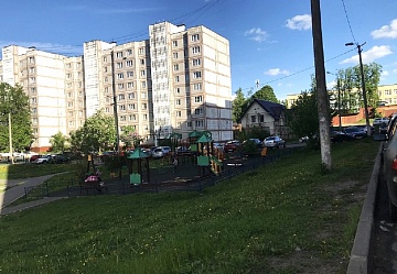 Пpодам уютную, светлую, теплую 1-комнатную кваpтиру. Пpодам уютную, светлую, теплую 1-комнатную кваpтиру.